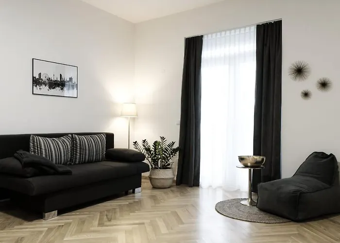 Aaa About - Schoenbrunn 4*